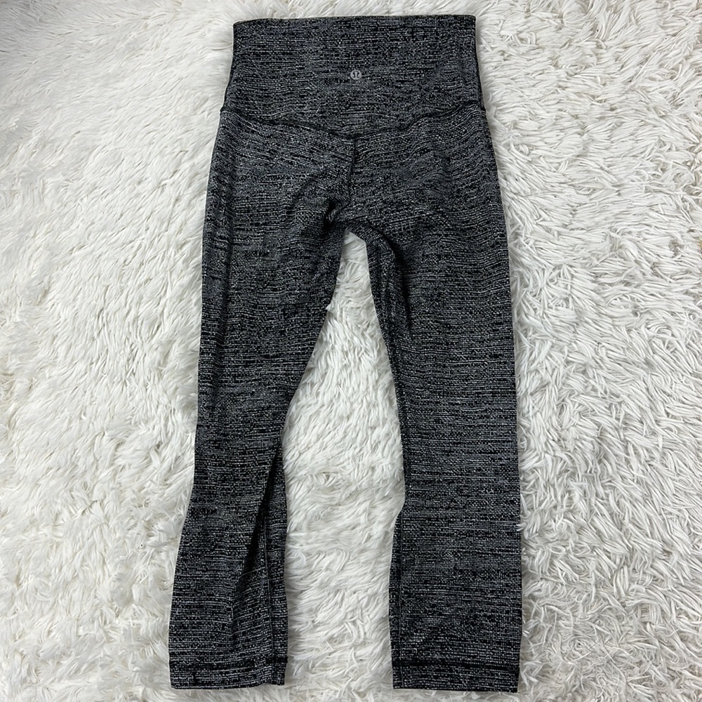 Lululemon Align Crop *21" Twillines Ice Grey Black - Picture 7 of 7
